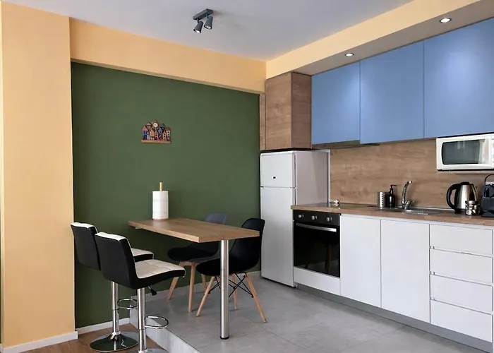 Comfortable 1br 5 Min To Ladadika Apartmán *